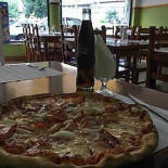 Pizzaria Mafiosa e Grill À l'intérieur