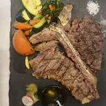 Luca's Rooftop Comida