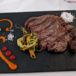 Luca's Rooftop Comida