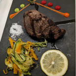 Luca's Rooftop Comida