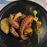 Luca's Rooftop Comida