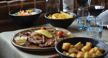 Quinta Estacao food