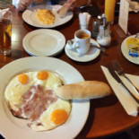 Green Frog Comida