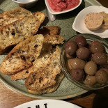 Brut By Natabua Comida