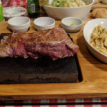 Chuchichäschtli Swiss House Comida