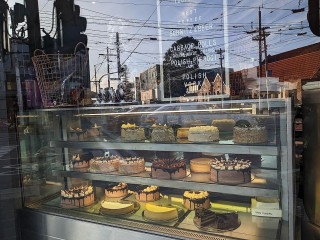 Confeitaria E Café