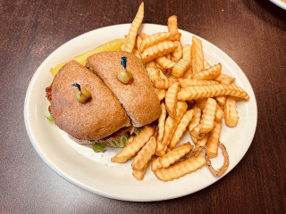 The Cave Burger