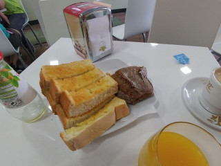 Good Bread Bakery