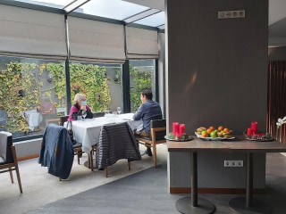 Addverso Restaurant Bar