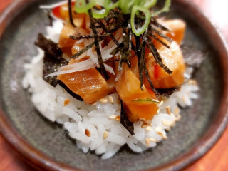 Omakase Wa Raw Japanese Sushi Counter