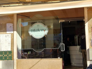 Deja Vu Bar