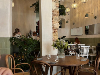 Zula Bistro