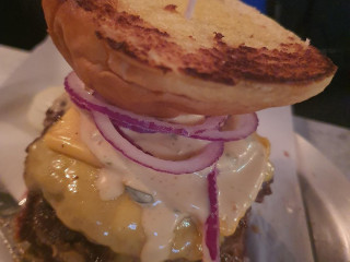 Mbh Burger House, Alcântara