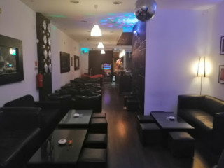 Johnny's Martini Lounge