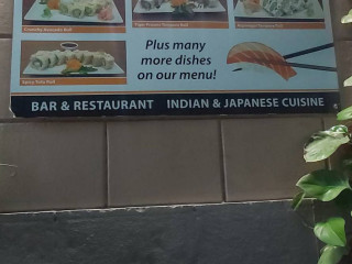 Curry And Sushi