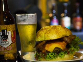 Lenon Pub — Hambúrgueres, Petiscos E Cervejas Artesanais