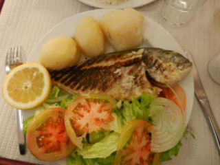 Dona Lurdes