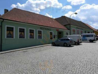 Restaurace U Kostela