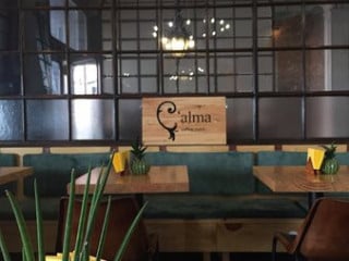 C’alma Specialty Coffee Room