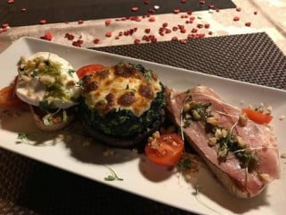Capicua Pizza Simple Food