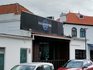 Maradentro